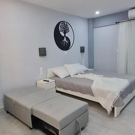 Appartement Cozy With Garden Near Town Center, Fully Renovated. Athene